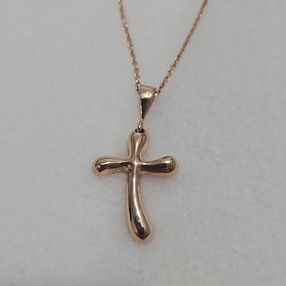 14K Rose Gold Cross Pendant Necklace
